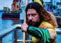 'Aquaman do Guarujá' tem gastroenterite após mergulho no mar