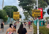 Arrebatamento vem: missionários evangelizam foliões no Carnaval