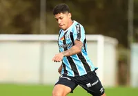 Bahia encaminha contratação de Zé Guilherme, jovem lateral do Grêmio