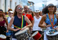 Batuque “internacional” agita o carnaval do Santo Antônio Além do Carmo imagem