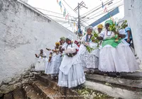 Bloco Alvorada realiza ensaio na ‘44ª Lavagem da Fonte do Gravatá’ na rua imagem