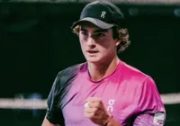 Brasileiro João Fonseca é campeão do NextGen ATP Finals