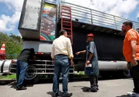 Carnaval 2025: Trios e carros de apoio passam por vistoria em Salvador imagem