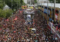 Carnaval de Salvador entra no Guinness por maior trio elétrico do mundo imagem