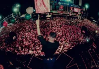 "Chegaremos com três músicas novas", diz Tomate sobre bloco Fissura imagem
