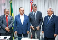 Com bandeira do Vitória, Marcone Amaral toma posse na Alba imagem