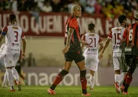 Com estrela de Janderson, Vitória goleia Juazeirense no Adauto Moraes