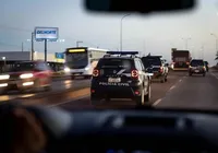 Criança de 11 anos escapa de estupro mordendo agressor imagem