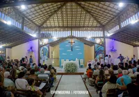 Da mobilização de um grupo de católicos da comunidade, surgiu a Capela Sagrada Família imagem
