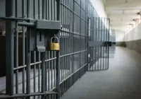 Detento morre após ser encontrado com celular no intestino imagem