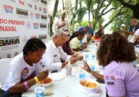 “É nossa obrigação cuidar”, afirma Jerônimo em almoço com catadoras imagem