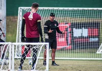 Em dois grupos, Vitória inicia preparação para pegar o Porto imagem