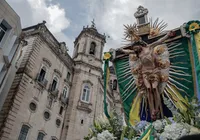 Fiéis celebram chegada da imagem do Senhor do Bonfim à Colina Sagrada