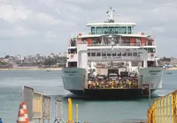 Fila no ferry-boat passa de 3 horas nesta quinta-feira em Salvador