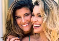 Filha de Flávia Alessandra revela que dormia com totem da mãe nua imagem