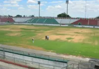 Gramado do Joia vira problema para estreia do Bahia no Baianão