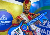 “Grande emoção”, diz Rei Momo após receber chave da cidade imagem