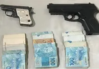 Homem é preso com arma e simulacro em tentativa de sequestro na Bahia