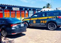 Homem troca terreno na praia por carro de luxo roubado e é preso imagem