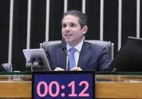 Hugo Motta e Alcolumbre comemoram decisão de Dino sobre emendas imagem