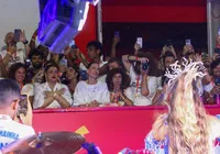 Ivete para trio para homenagear Preta Gil: "Você merece viver!" imagem