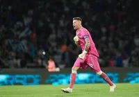 Bahia negocia com goleiro argentino após pedido de Ceni