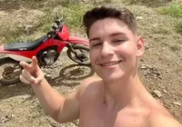 Jovem morre após carro capotar em rodovia no sul da Bahia imagem