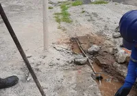 Lava a jatos irregulares são flagrados com 'gato' de água em Salvador imagem
