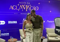 Lore Improta garante 3ª edição da Noite da Aclamação e celebra doações