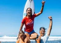 Luana Silva bate japonesa e fatura título do Mundial Júnior de Surfe