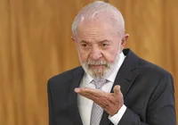 Lula quebra silêncio sobre denúncias da PGR contra Bolsonaro imagem