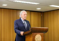 Ministro assina portaria que restringe uso de força policial