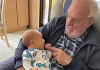 Morre doador com sangue raro que salvou a vida de 2 milhões de bebês imagem