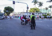 Fila do ferry, obras e missas deixam trânsito lento na Cidade Baixa nesta sexta imagem