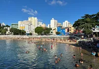 Na contramão dos ambulantes, banhistas apoiam praias sem cadeiras