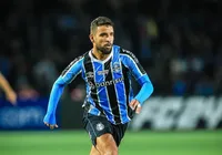 Pepê é regularizado e já pode estrear pelo Vitória imagem