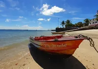 Praias da Baía de Todos os Santos estão imprórias; veja quais imagem