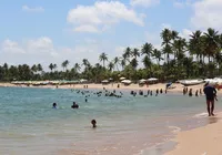Praias de Guarajuba são espaços de terapia para os frequentadores imagem