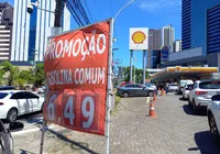 De surpresa, preço da gasolina dispara e bate R$ 6,49 em Salvador imagem