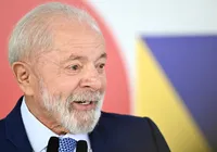 “Tem gente que acha muito professor ganhar R$ 4.800”, diz Lula imagem