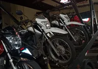 Transporte clandestino: 25 motociclistas são autuados em Salvador