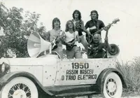 Trio elétrico reinventou a história do Carnaval há 75 anos imagem