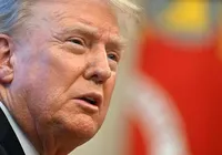 Trump não vê 'margem' para evitar tarifas no México e Canadá imagem