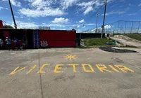 "Vicetória" e Wagner Leonardo; torcida do Bahia provoca no Barradão imagem