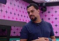 Vinícius prevê fim de romance de Aline no BBB 25: "Pega bode rápido" imagem