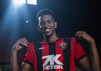 Vitória oficializa a contratação do centroavante Carlinhos imagem