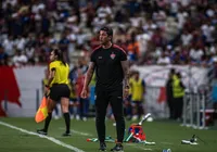 Vitória se impõe sobre o Fortaleza com "maturidade coletiva", diz Carpini imagem