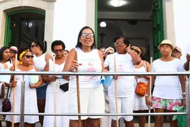 "Resgatar a paz no bairro", diz filha de Dona Nissu sobre Lavagem de Itapuã - Imagem