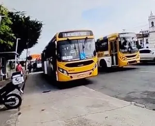 Acidente com dois ônibus deixa nove feridos na Av. Oscar Pontes