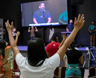 Após polêmica com cantora, vereador propõe lei contra "cristofobia"